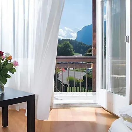 Hotel Jungfrau Annex Alpine-inn 3*